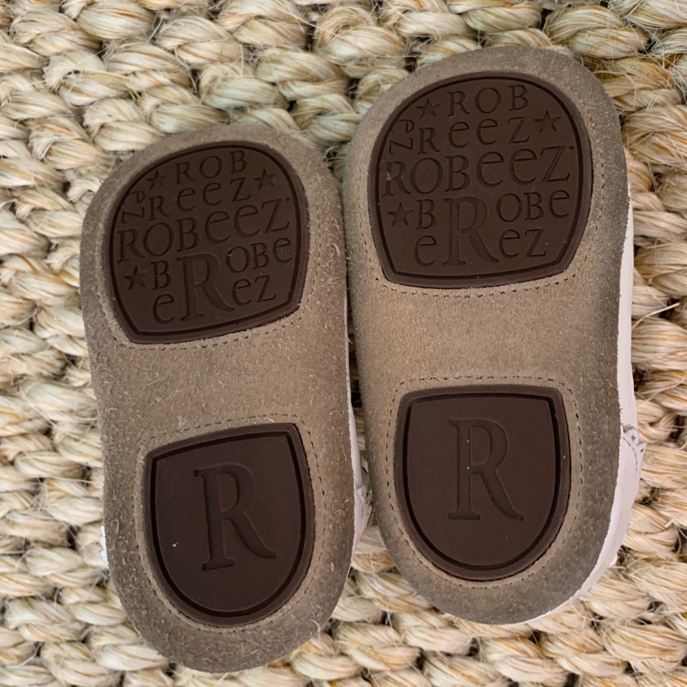 Robeez Mary Jane’s - Picture 4 of 5